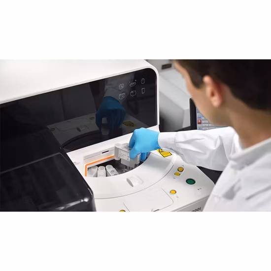 Analyseur entièrement automatique d'immunodosage de chimiluminescence d'instruments analytiques cliniques Poct Clia Analyzer